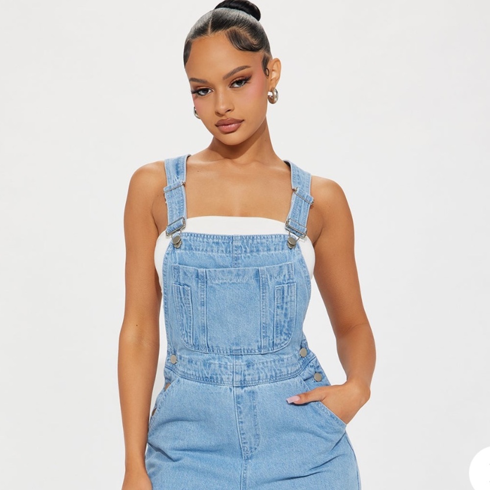 Y2K NWOT!! Matching My Energy Wide Leg Overalls - Medium Wash